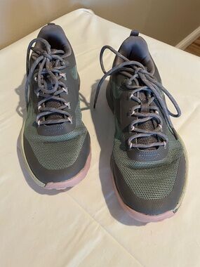 Reebok Floatride Size 8.5 Women's Athletic Sneakers